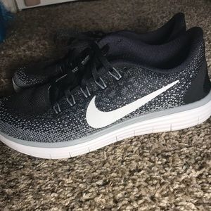 Nike FreeRn Distance